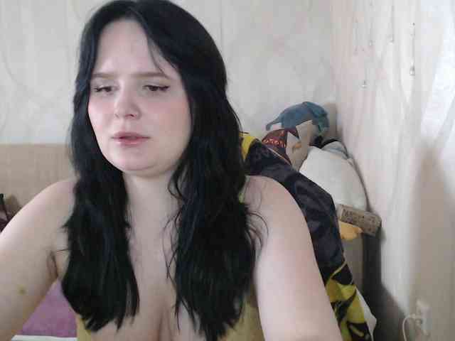 Lizzi-Peach webcam