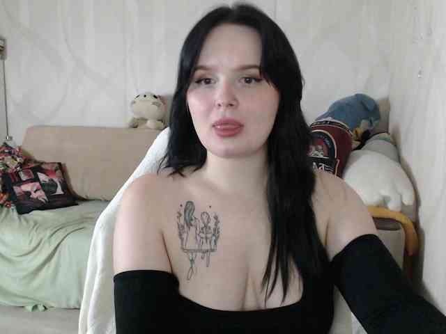 Lizzi-Peach webcam