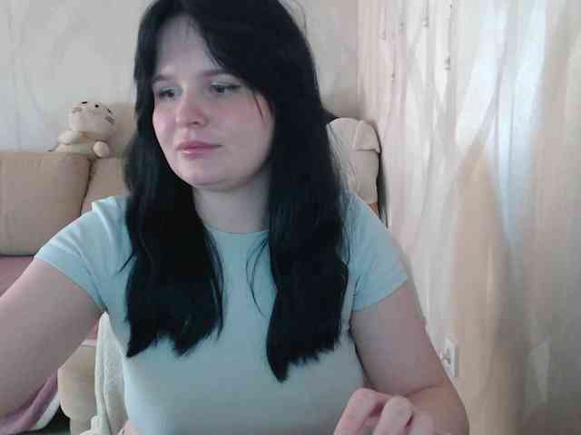 Lizzi-Peach webcam