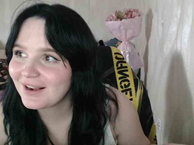 Lizzi-Peach webcam