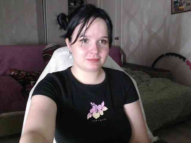 Lizzi-Peach webcam