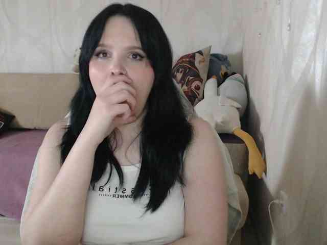 Lizzi-Peach webcam