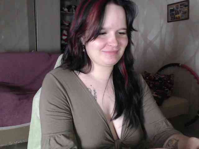 Lizzi-Peach webcam
