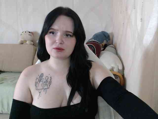 Lizzi-Peach webcam