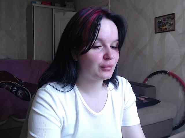Lizzi-Peach webcam