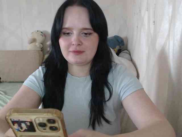 Lizzi-Peach webcam