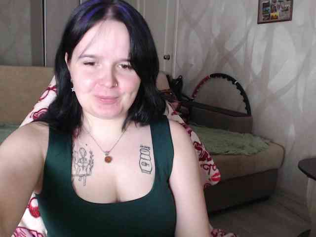 Lizzi-Peach webcam