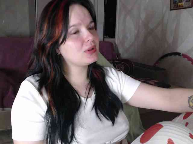 Lizzi-Peach webcam