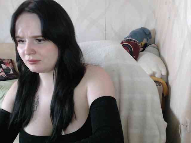 Lizzi-Peach webcam
