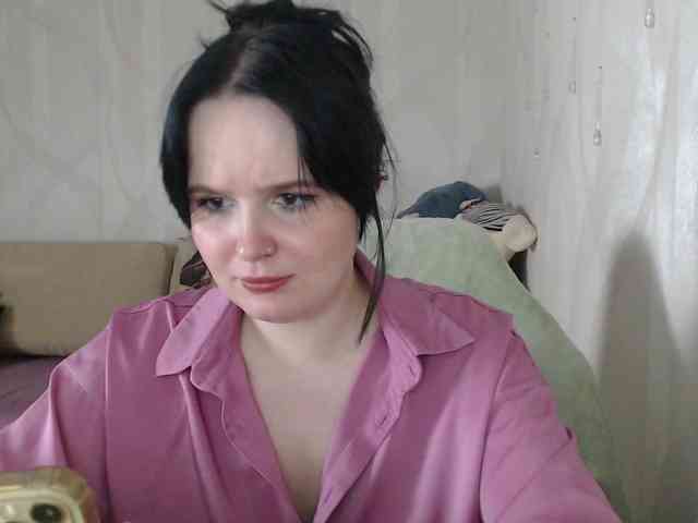 Lizzi-Peach webcam