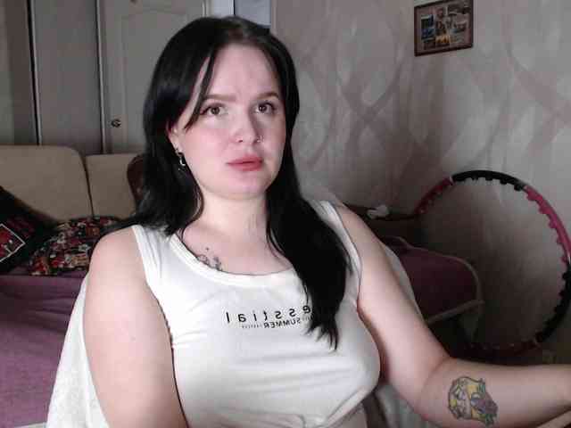 Lizzi-Peach webcam