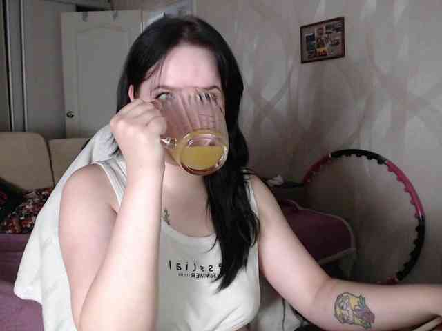 Lizzi-Peach webcam