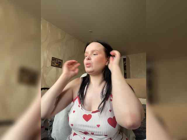 Lizzi-Peach webcam