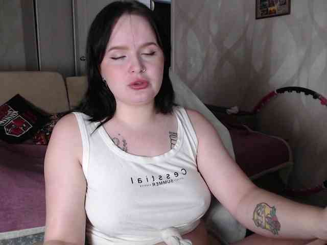 Lizzi-Peach Lizzi-Peach
