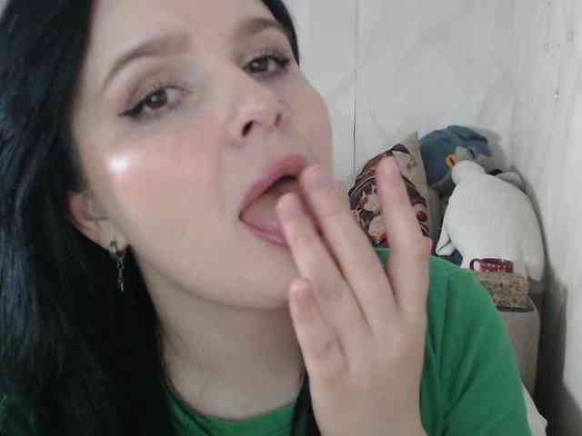 Lizzi-Peach webcam