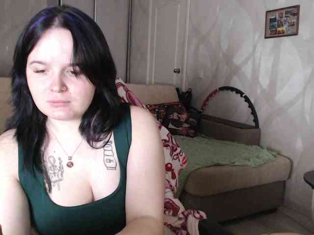 Lizzi-Peach webcam