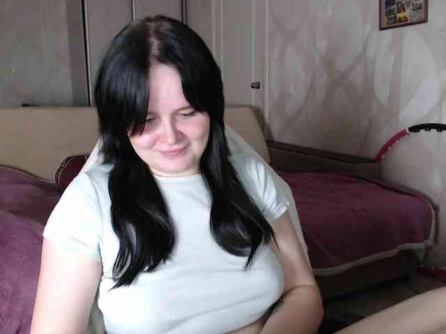 Lizzi-Peach webcam