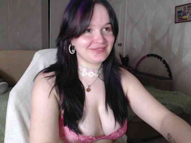 Lizzi-Peach webcam