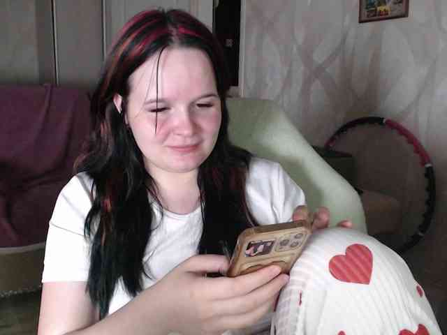 Lizzi-Peach webcam