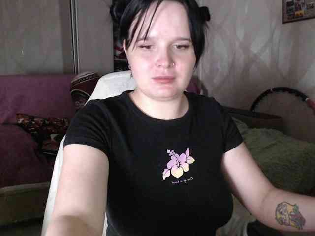 Lizzi-Peach webcam