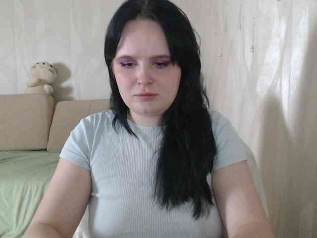 Lizzi-Peach webcam