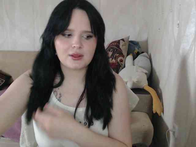 Lizzi-Peach webcam