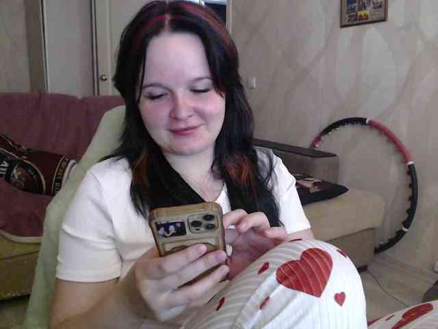 Lizzi-Peach webcam