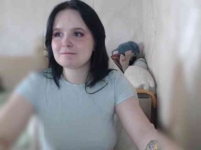 Lizzi-Peach webcam