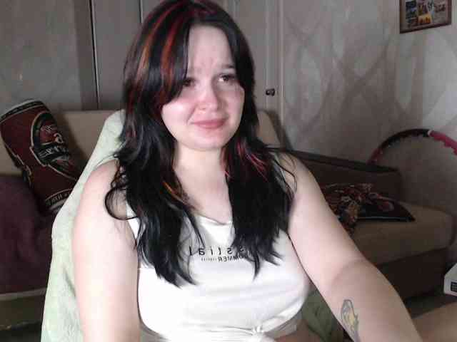 Lizzi-Peach webcam