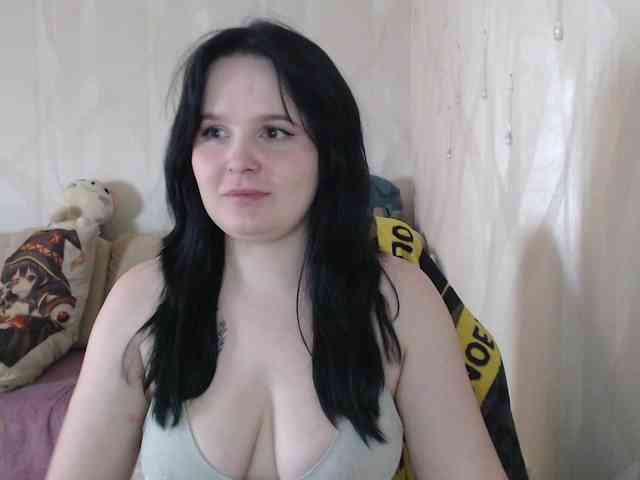 Lizzi-Peach webcam