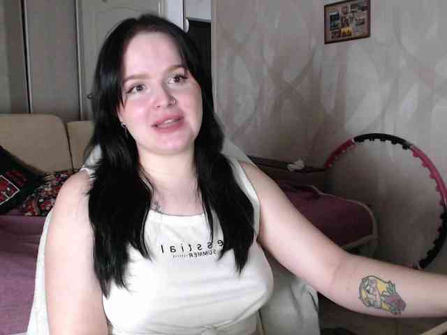 Lizzi-Peach webcam