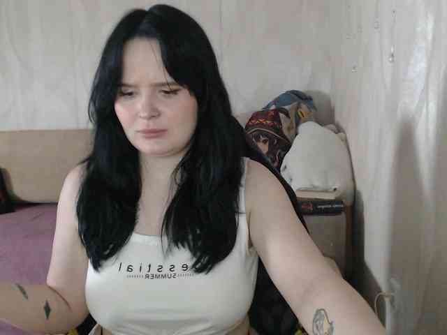 Lizzi-Peach webcam