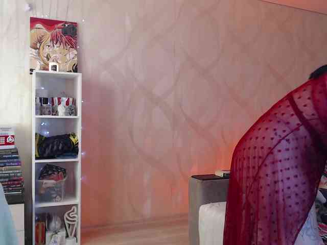 Lizzi-Peach webcam
