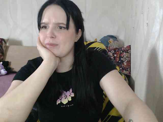 Lizzi-Peach webcam