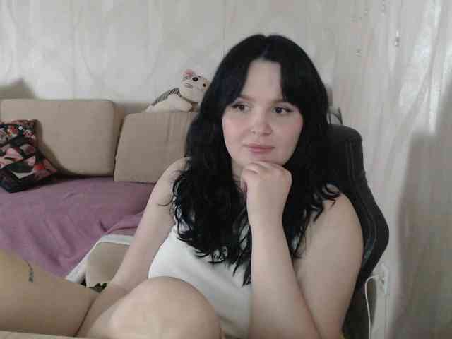 Lizzi-Peach webcam
