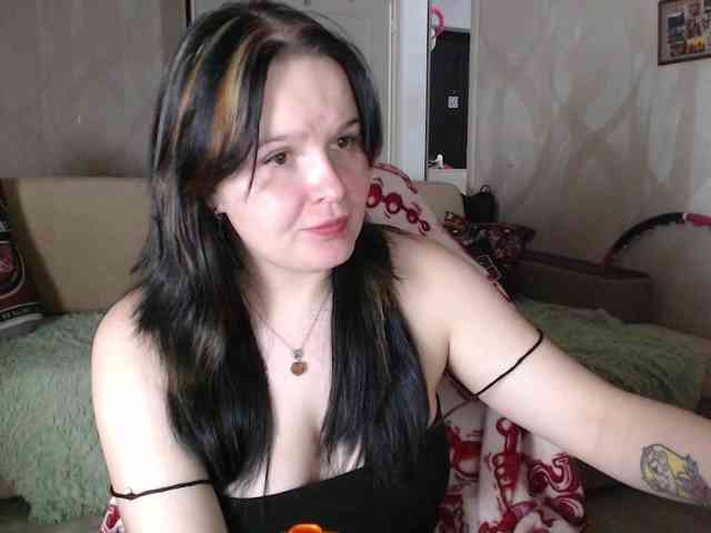 Lizzi-Peach webcam