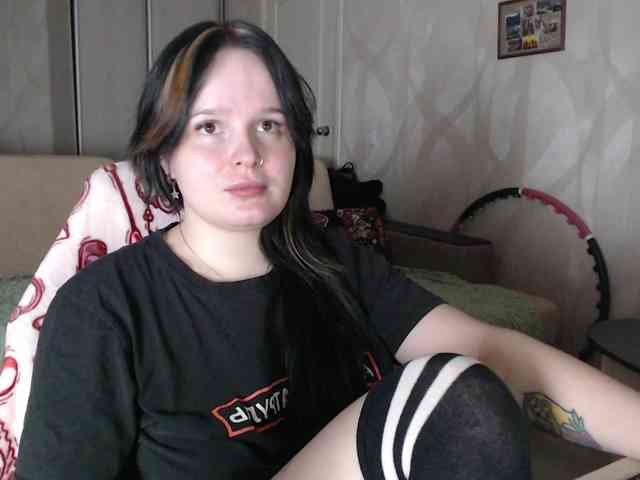 Lizzi-Peach webcam