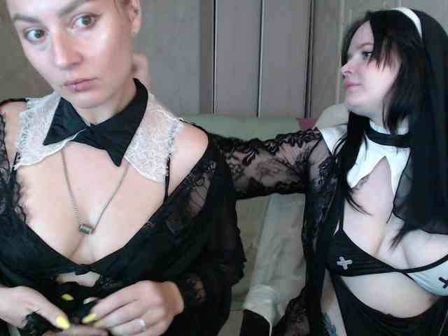 Lizzi-Peach webcam