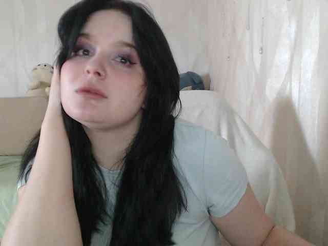 Lizzi-Peach webcam