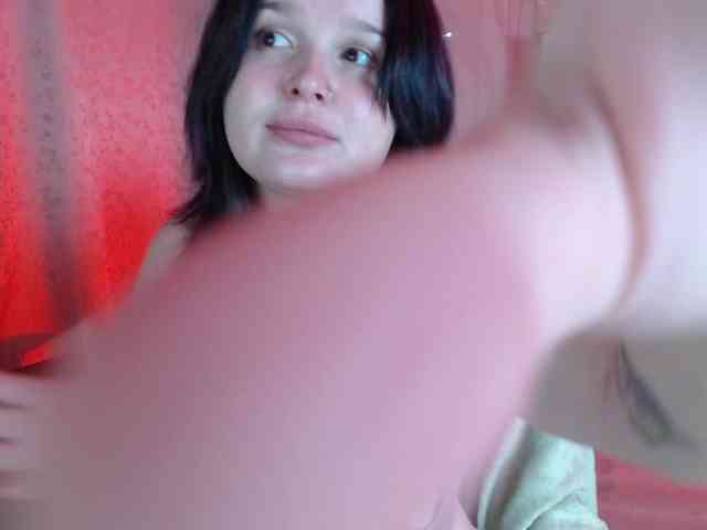 Lizzi-Peach webcam