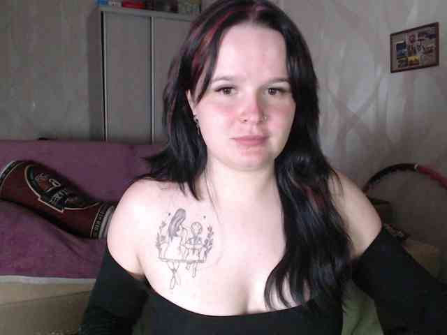 Lizzi-Peach webcam