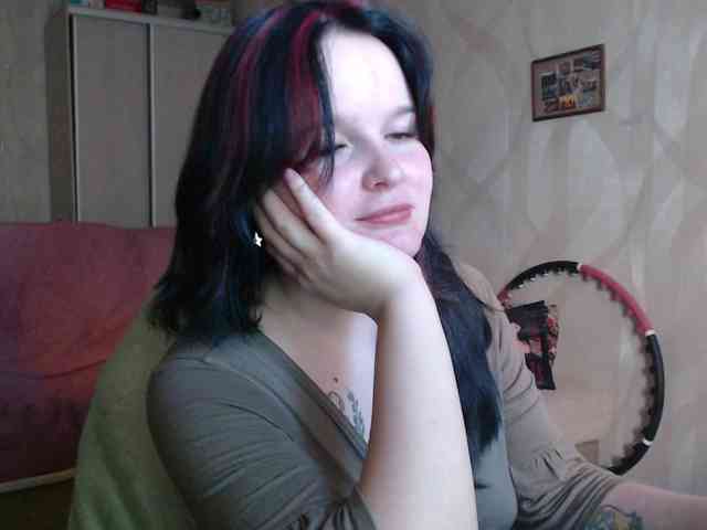 Lizzi-Peach webcam