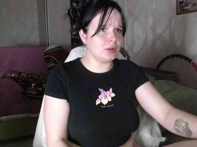 Lizzi-Peach webcam