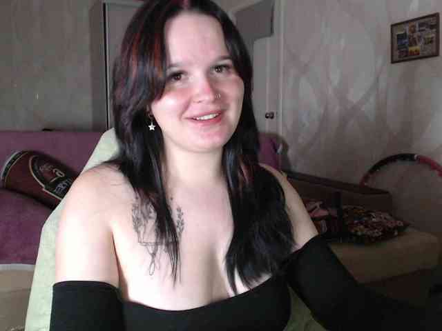 Lizzi-Peach webcam
