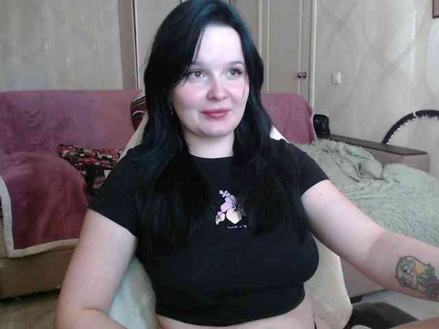 Lizzi-Peach webcam