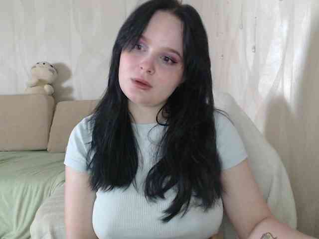 Lizzi-Peach webcam