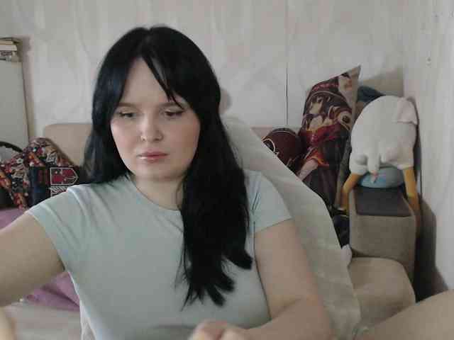 Lizzi-Peach webcam