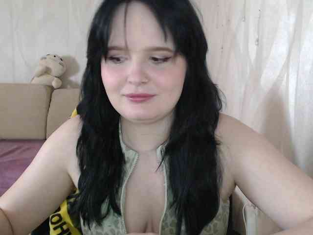 Lizzi-Peach webcam