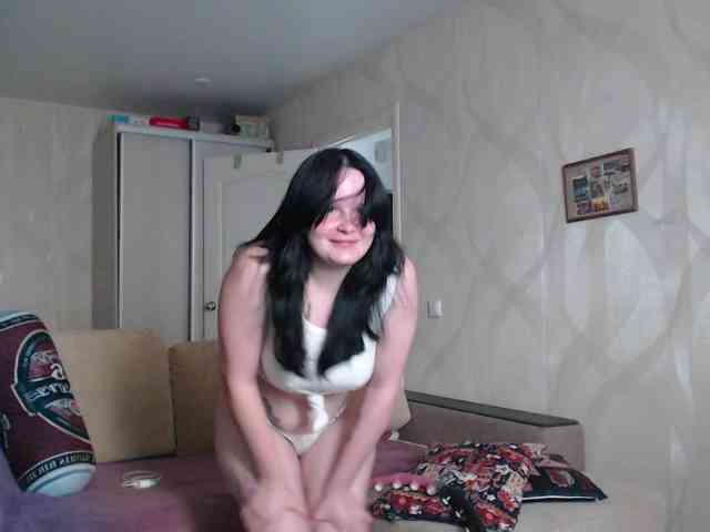Lizzi-Peach webcam