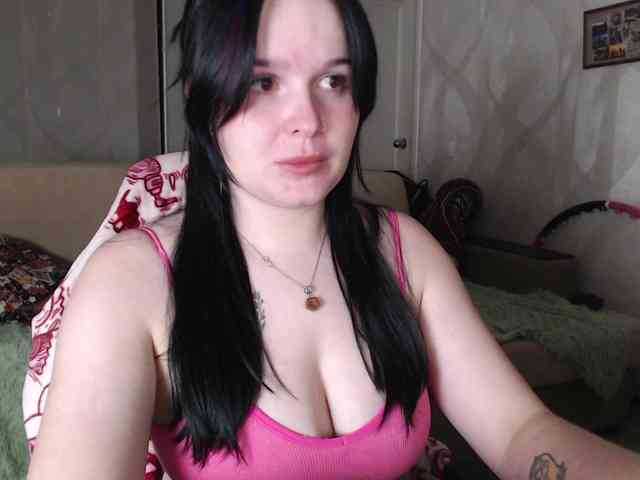 Lizzi-Peach webcam
